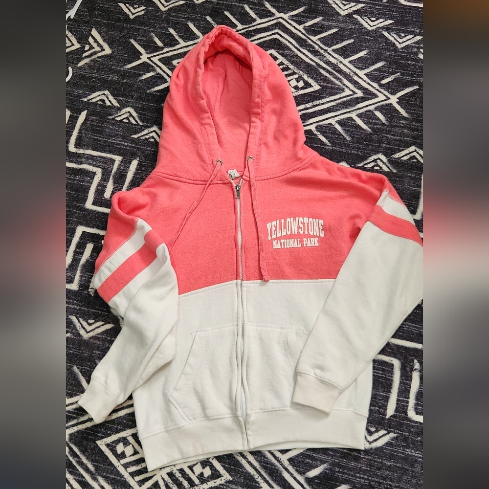 Pink Yellowstone Zip-up Hoodie Size Small